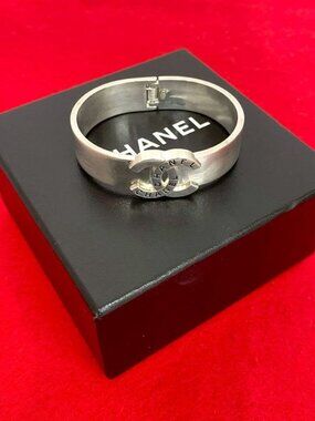Chanel Vintage Coco Mark Logo Metal Bangle Bracelet 96P